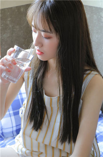 丝瓜草莓榴莲深夜释放自己app破解版