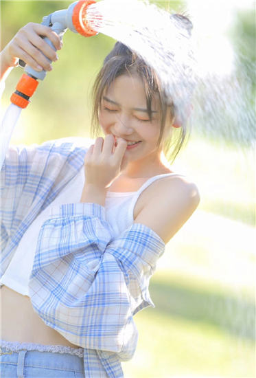 菠萝菠萝蜜视频播放高清免费观看