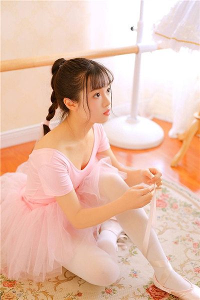 日韩卡一卡二卡新区乱码免费版