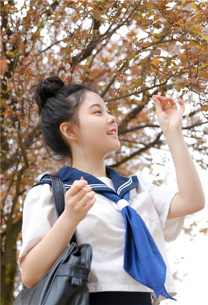 草莓樱桃丝瓜绿巨人秋葵大全ios破解版