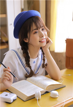 黄瓜丝瓜秋葵草莓向日葵小猪