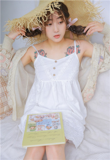 草莓 丝瓜 向日葵 18岁聚合免费