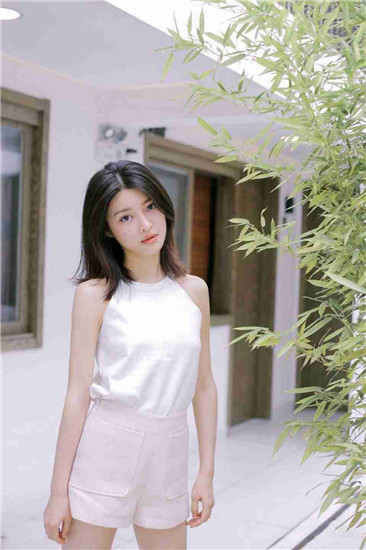 一个人看的www高清直播免费版下载