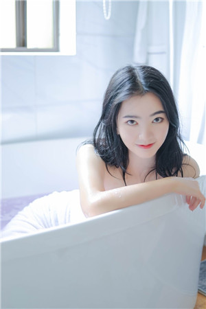 国产一卡 二卡三卡四卡无卡乱码视频中文版