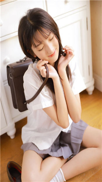 给我一个可以免费看片www无限制版