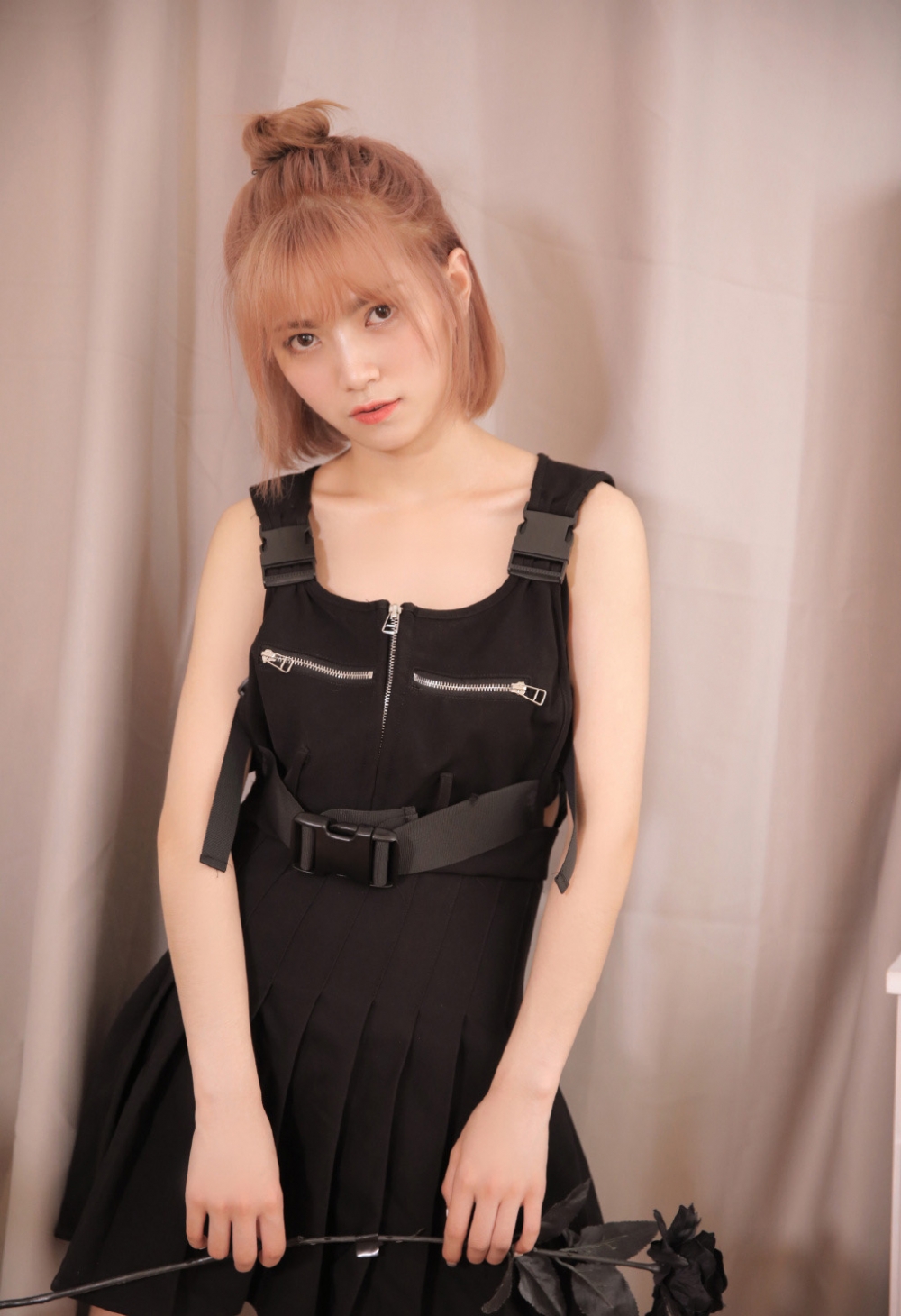 日产一卡三卡四卡国色中文版